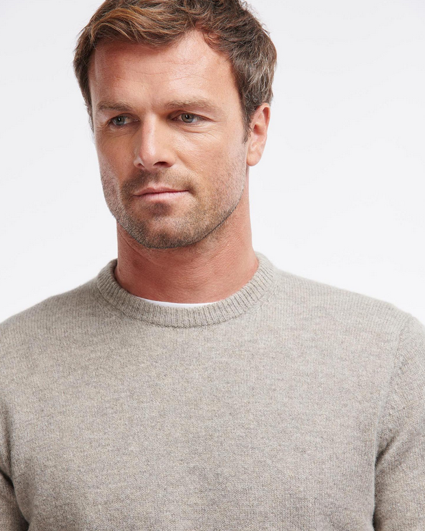 Genser - Essential Patch Crew Neck Sweater Stone