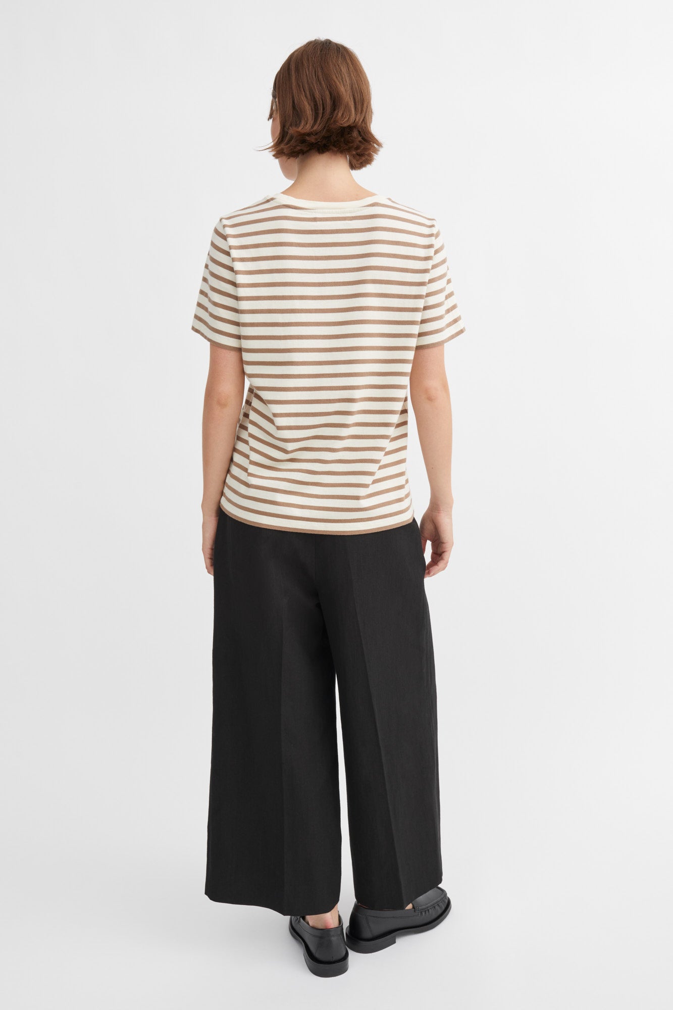 T skjorte - Loui Regular Tee Light Brown / White Stripe