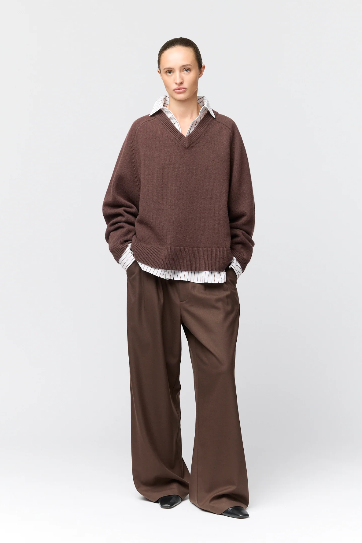 Genser - Harbour V Neck Sweater Chocolate Brown