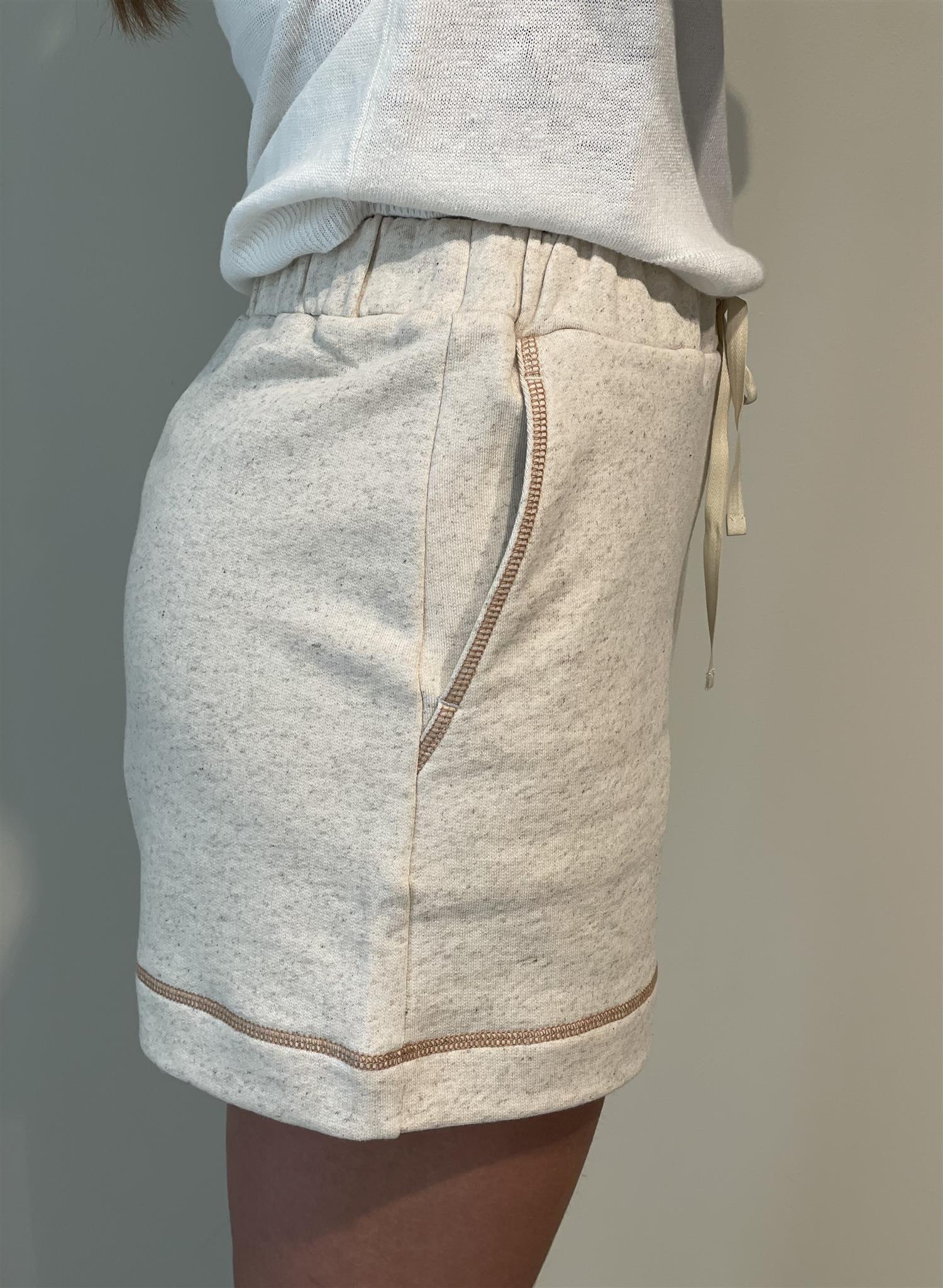 Shorts - Aire Shorts Sand