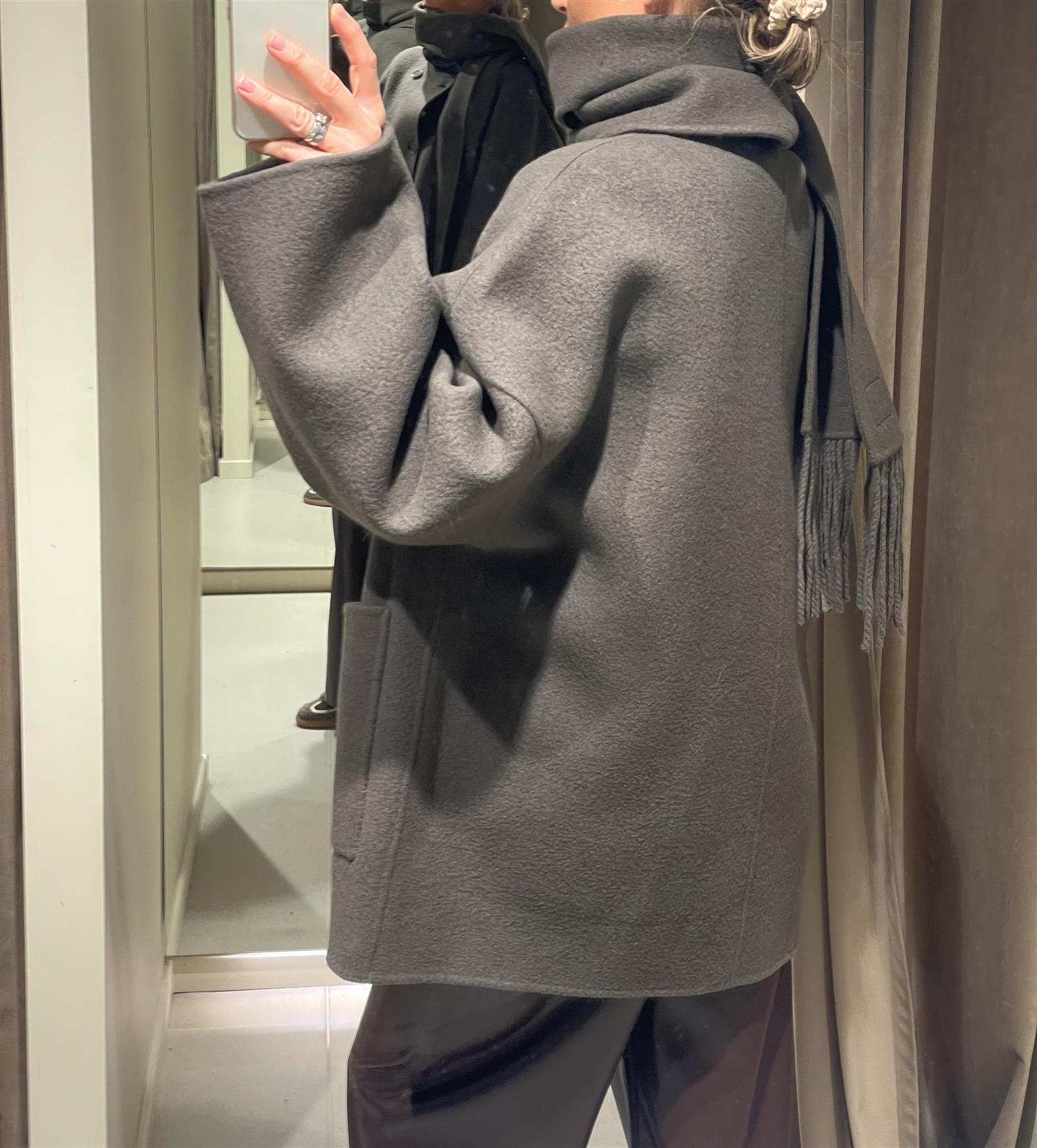 Jakke - Short Coat With Fringed Scarf Ivy Green