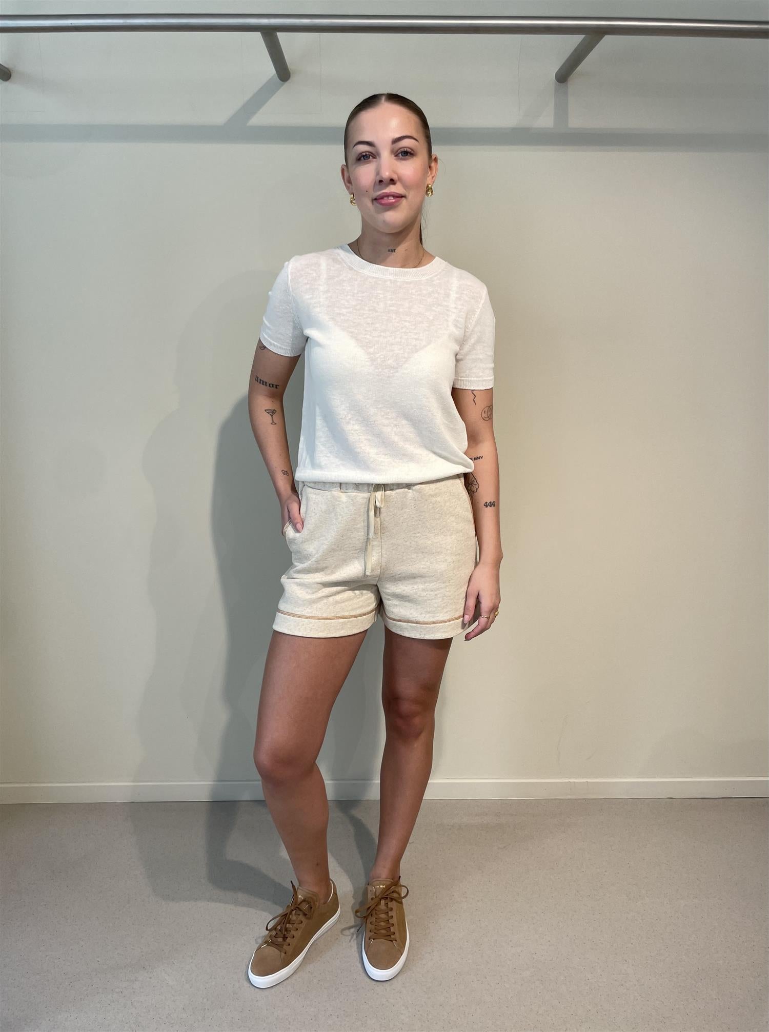 Shorts - Aire Shorts Sand