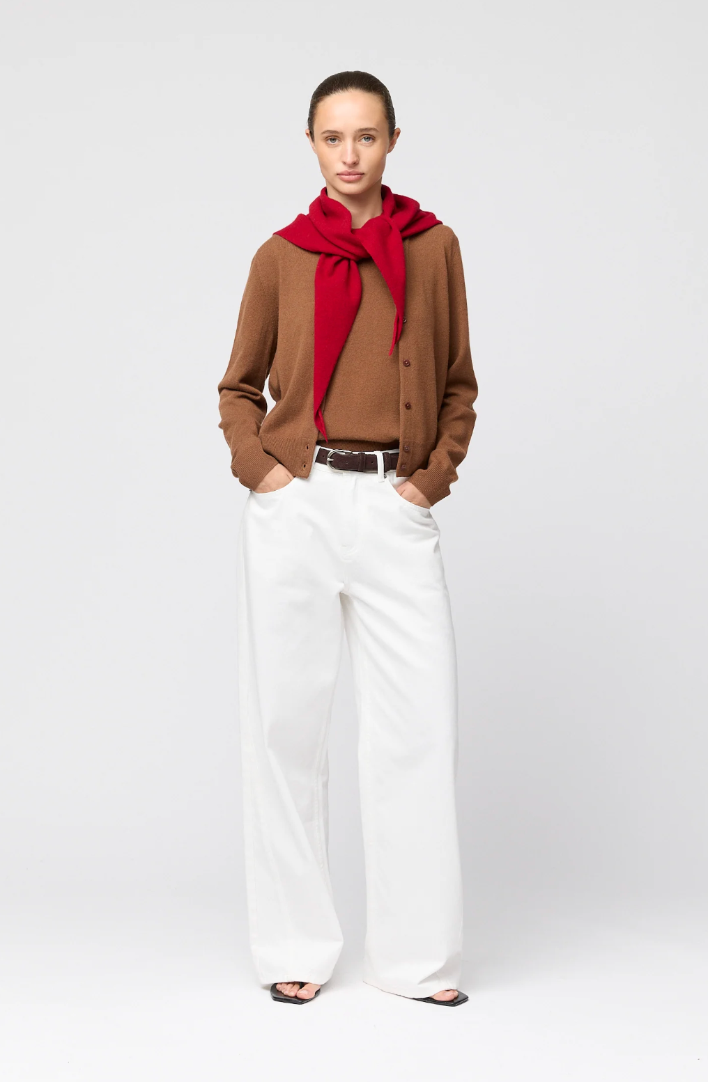 Cardigan - Classic Wool Cardigan Caramel