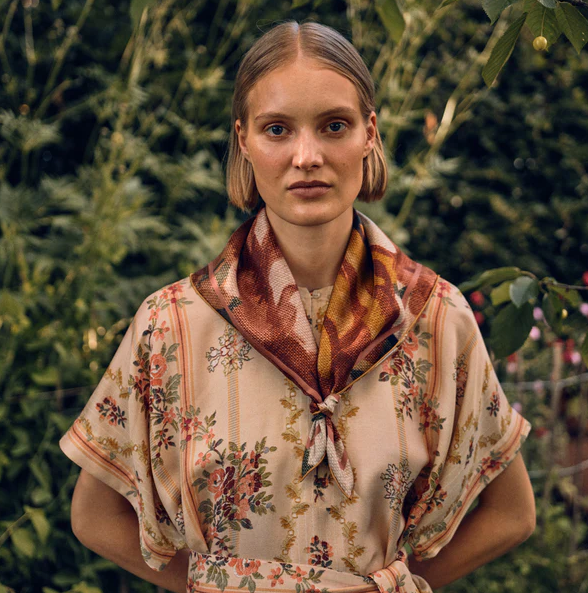 Skjerf - Small Classical Dusty Scarf