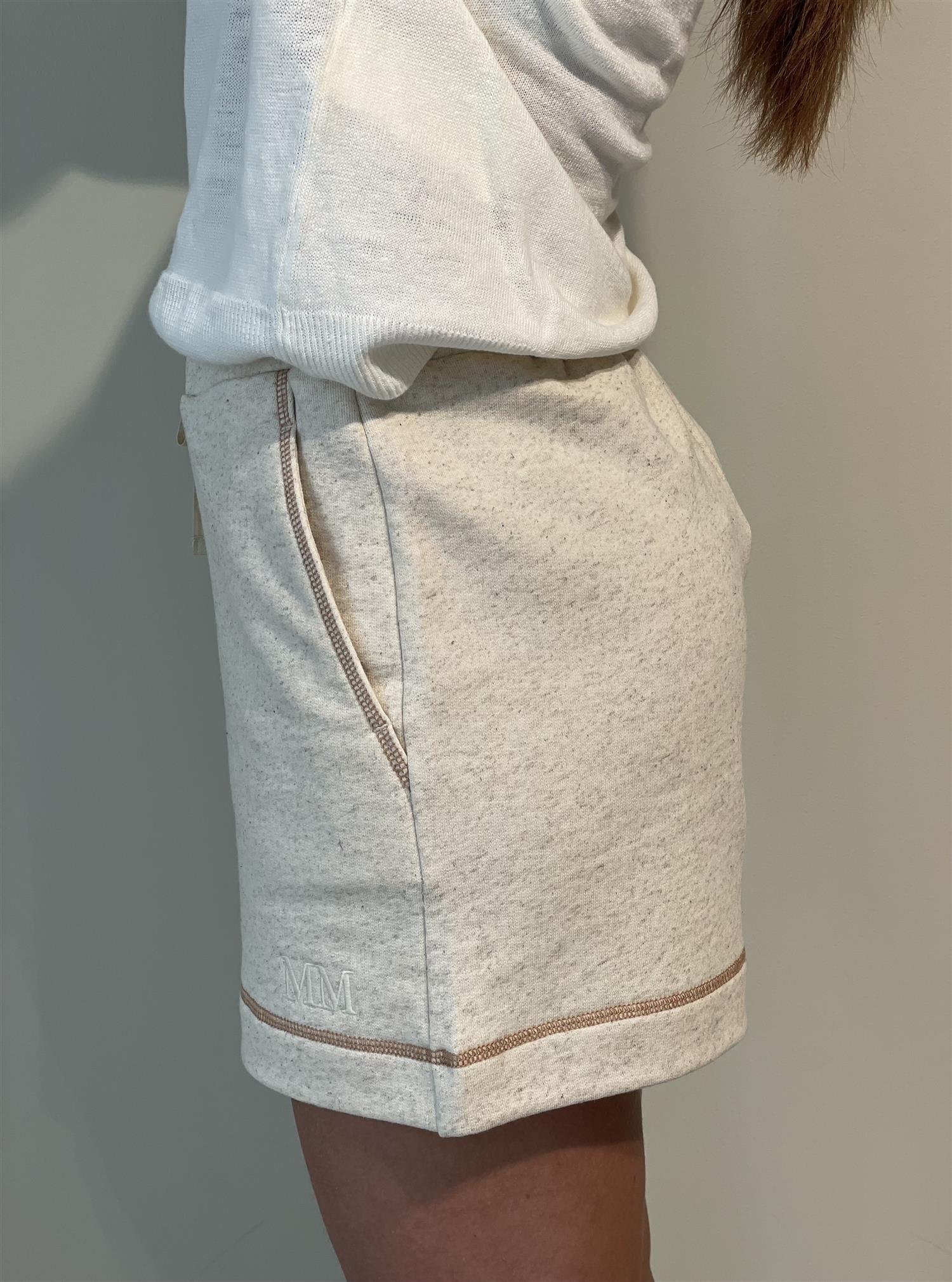 Shorts - Aire Shorts Sand