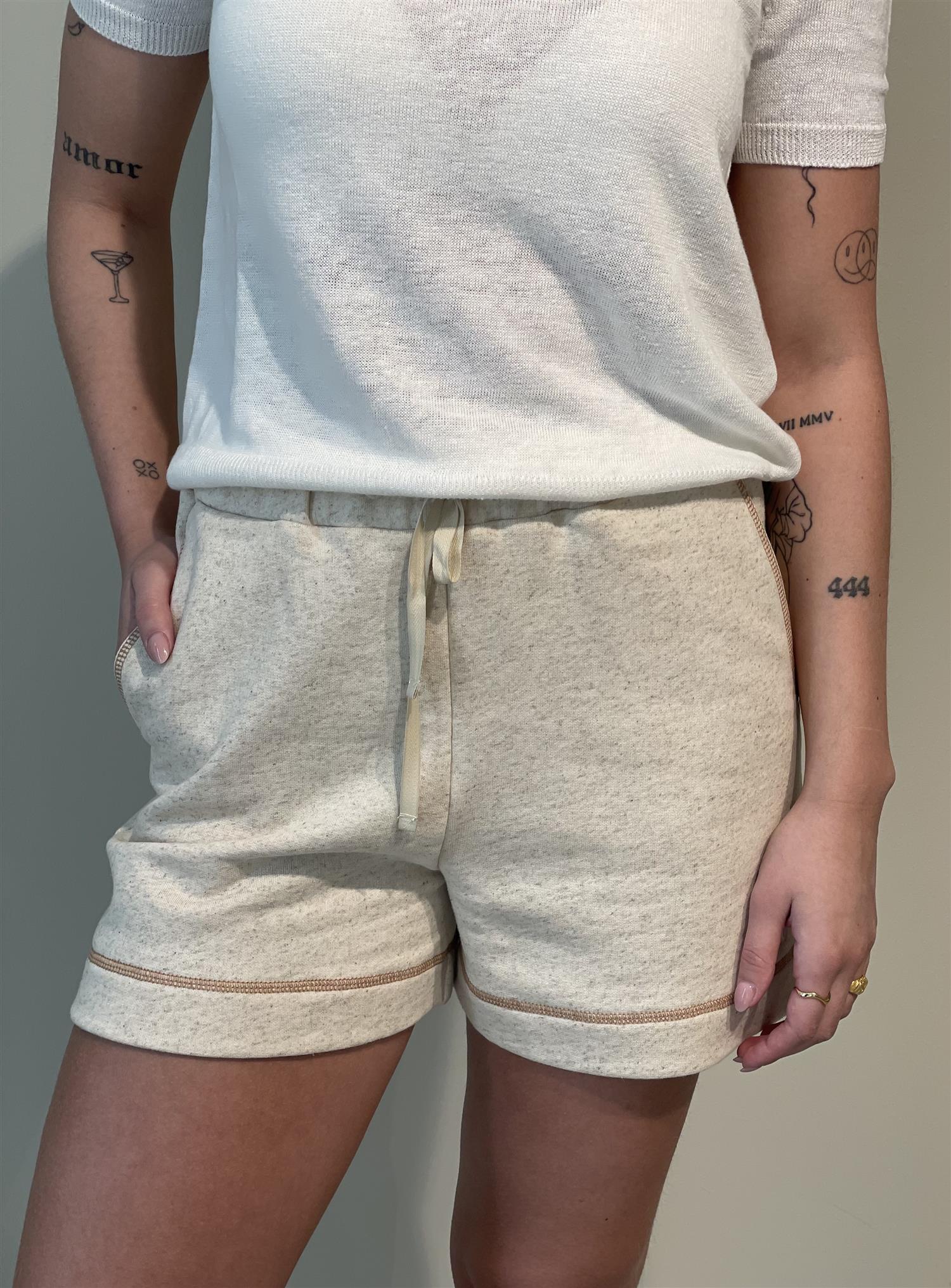 Shorts - Aire Shorts Sand