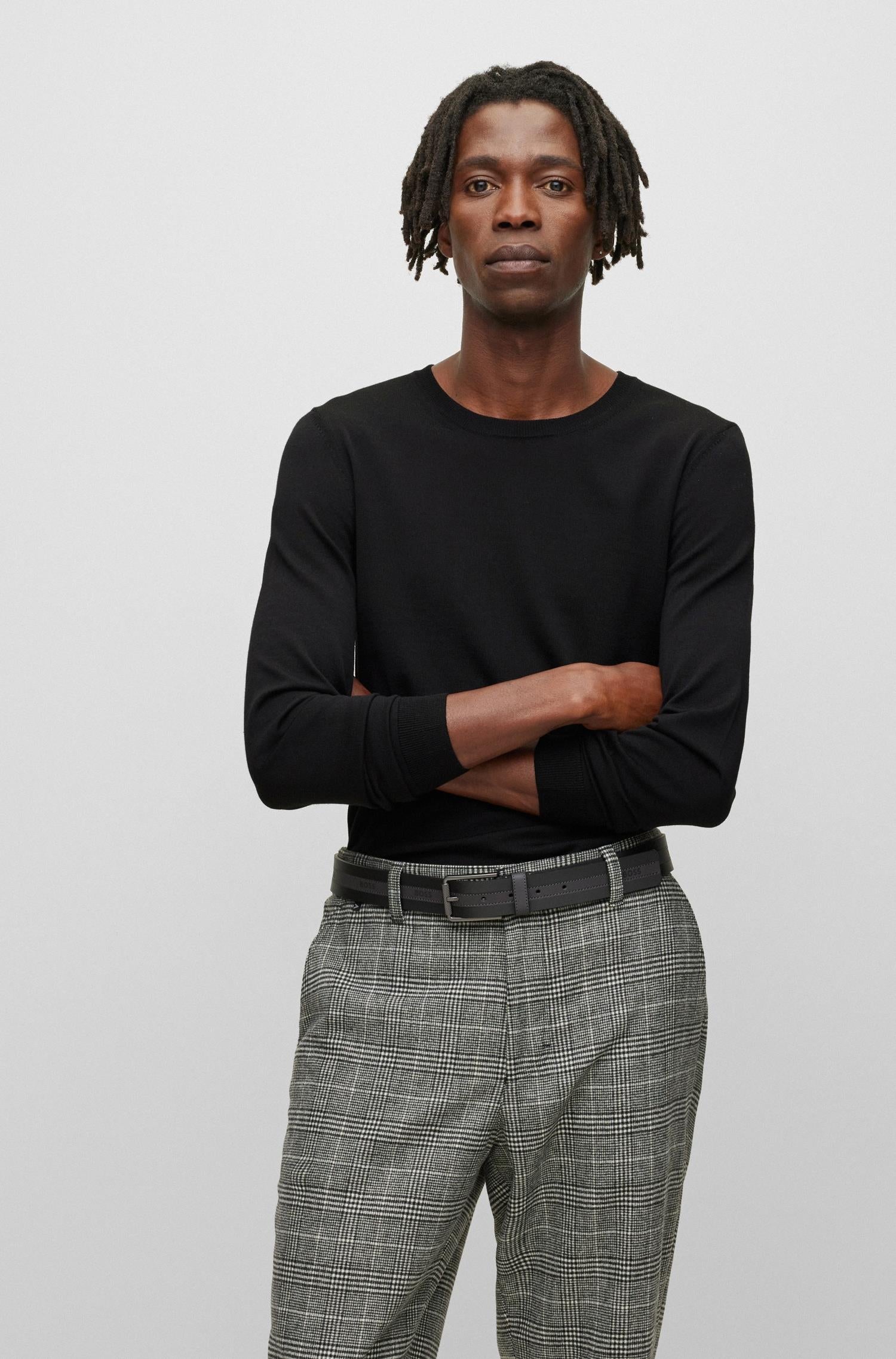 Genser - Leno-P Slim-fit Sweater in Merino wool with Crewneck Black
