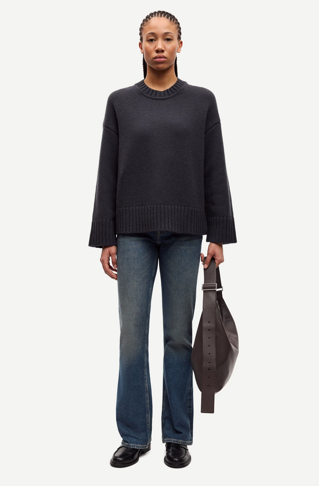 Genser - Sakeiku Sweater Charcoal Art