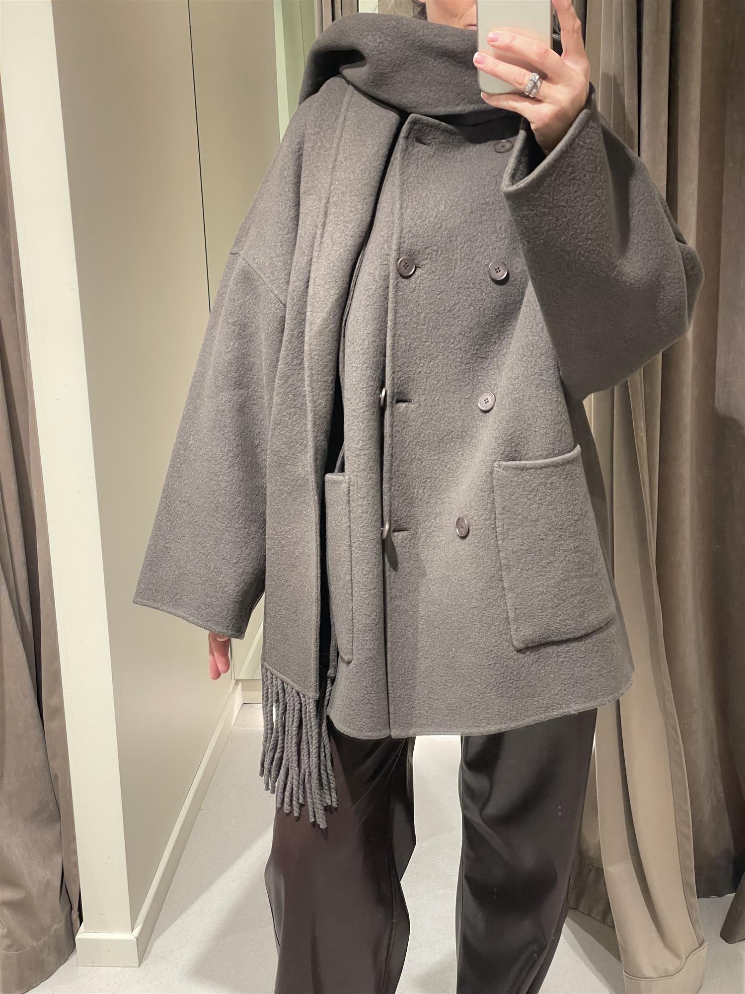 Jakke - Short Coat With Fringed Scarf Ivy Green