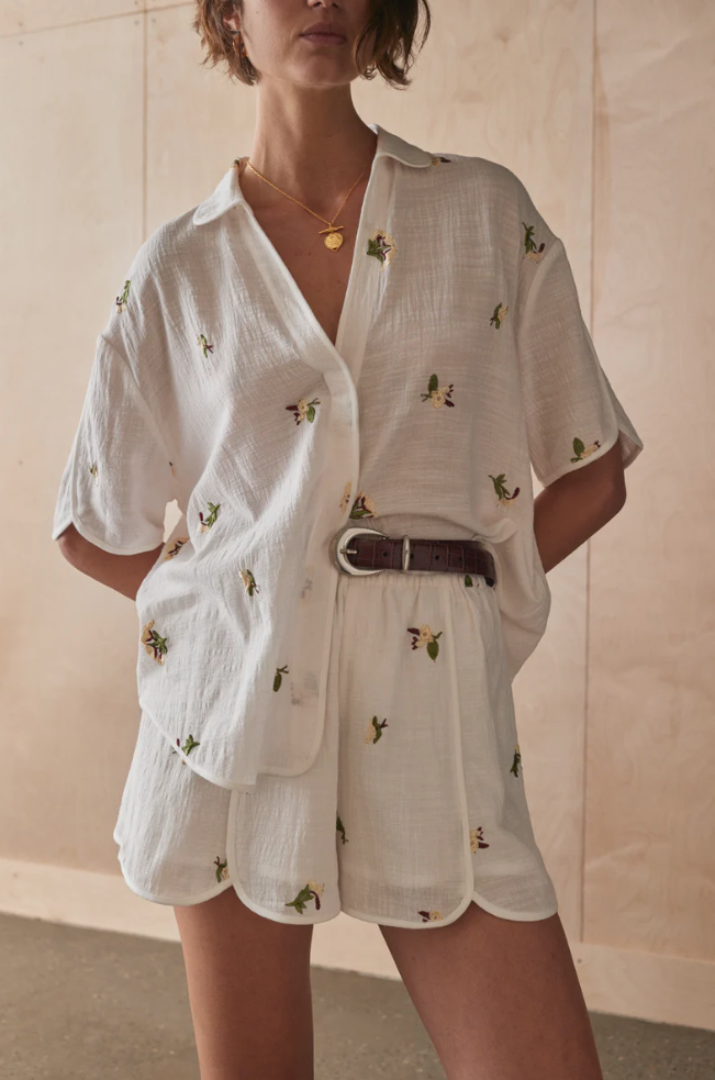 Shorts - The Eymara Shorts Meadow