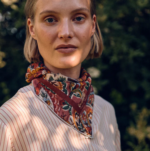 Skjerf - Light Pink Paisley Scarf