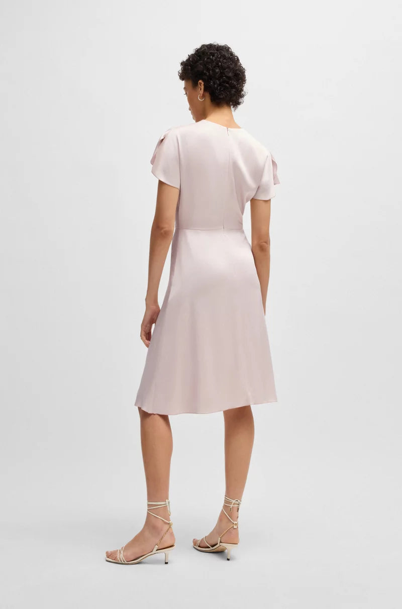 Kjole - V-neck Dress with Gathered Waistband