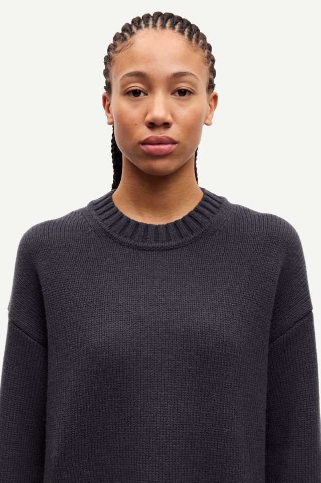 Genser - Sakeiku Sweater Charcoal Art