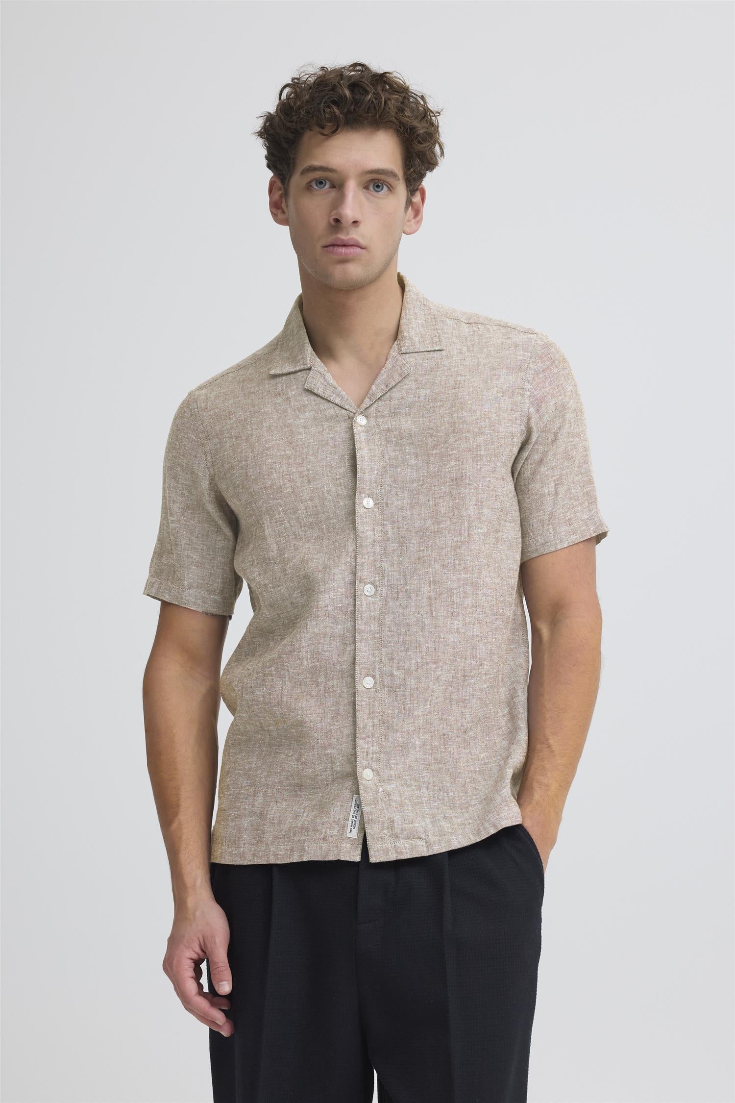 Skjorte - CFSAUBY SS RS Linen Shirt Demitasse