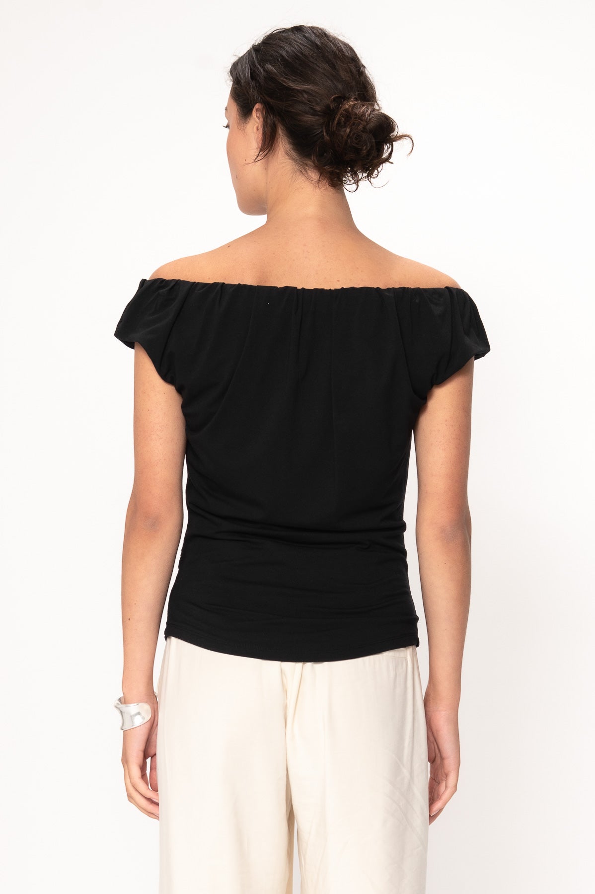 Topp - Nia Black