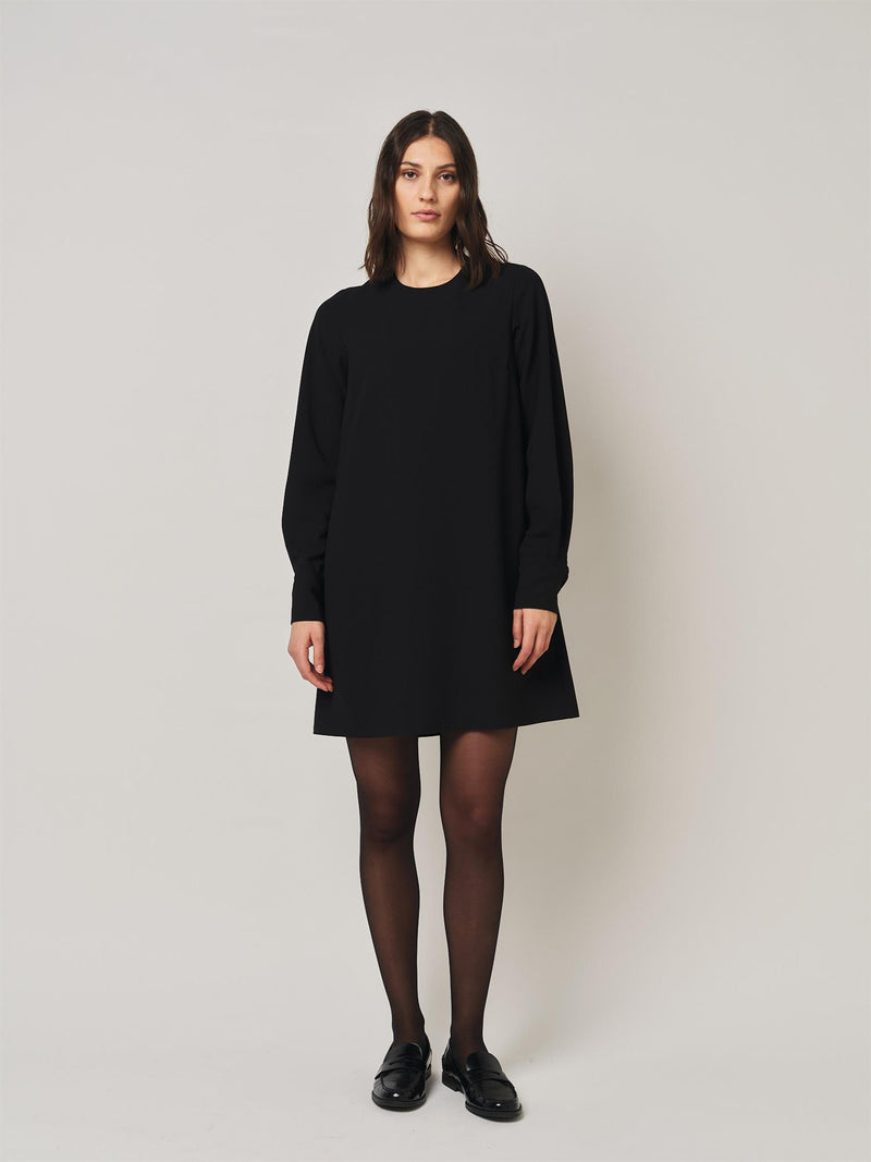 Kjole - Ebony Midi Dress Black