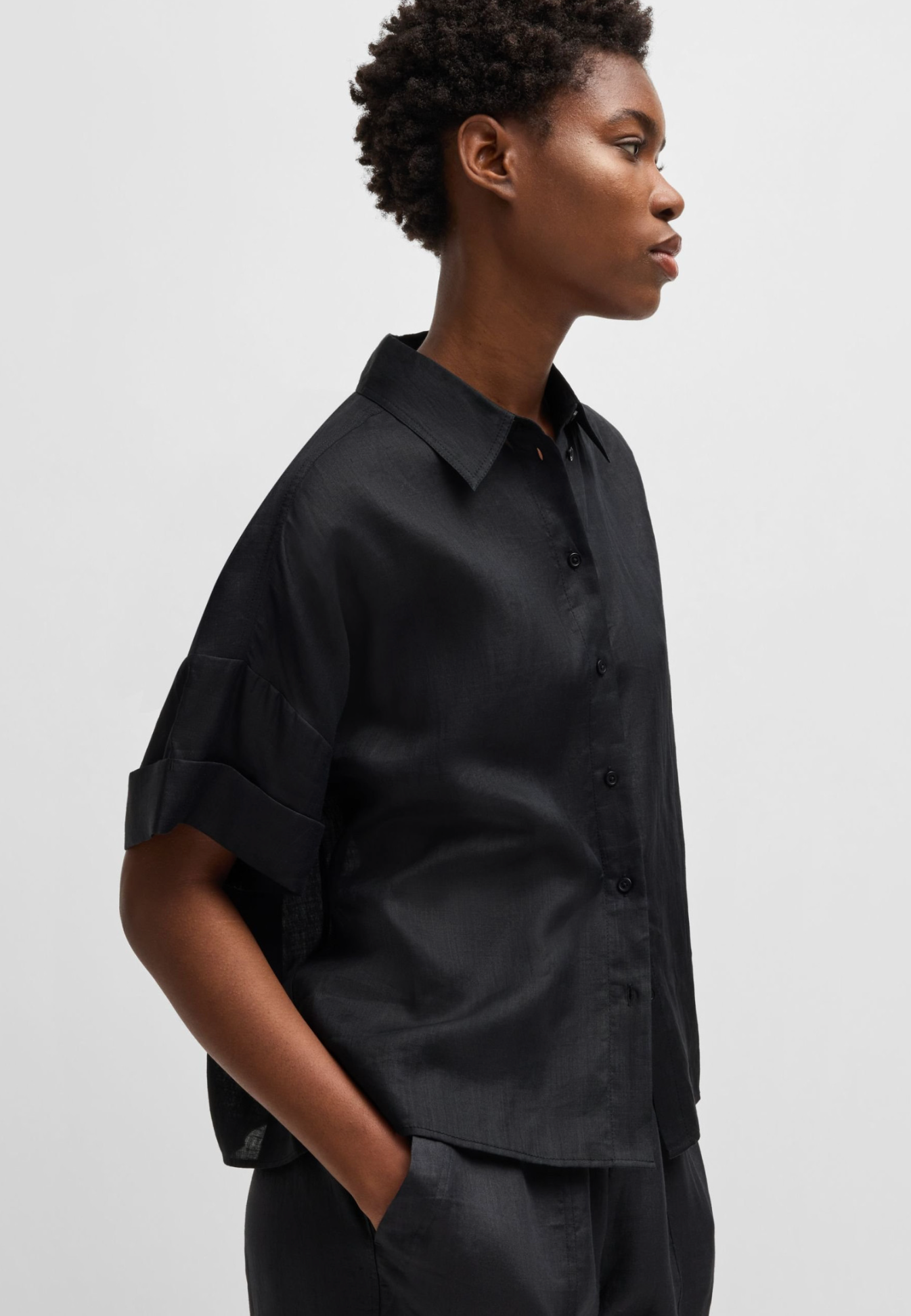 Skjorte - Bisenas Regular Fit Blouse Rolled Cuffs Black