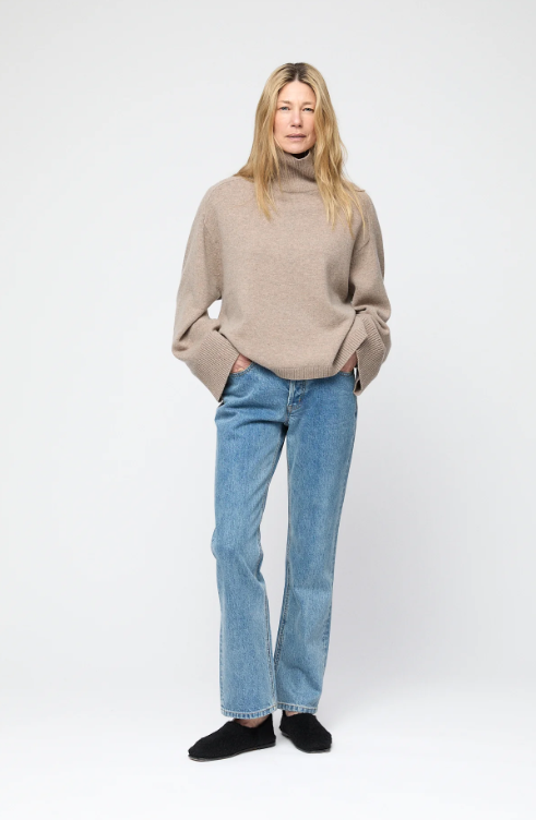 Genser - Cape Cod Turtleneck Sweater Wheat