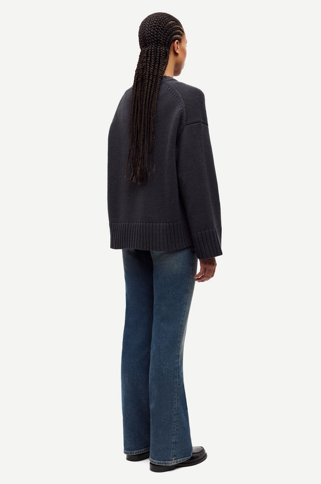 Genser - Sakeiku Sweater Charcoal Art