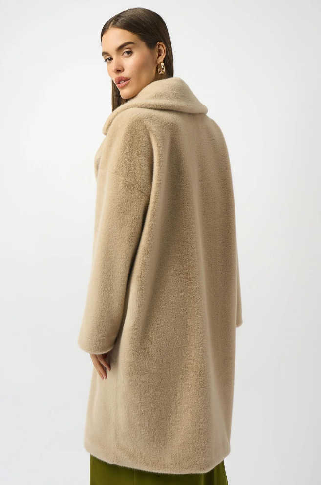 Kåpe - Faux Fur Straight Coat Almond