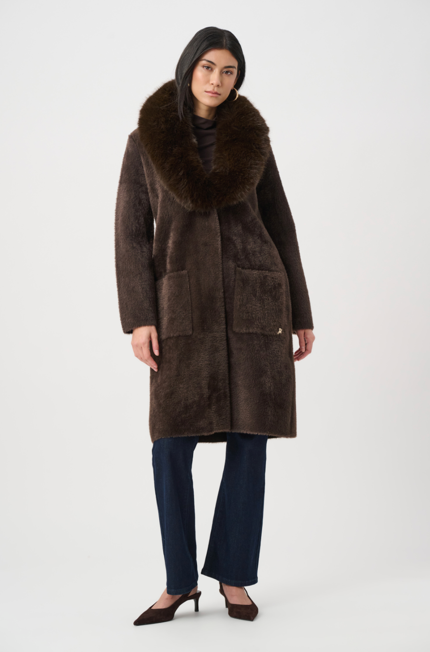 Kåpe - Feather Yarn Knit Coat Mocha