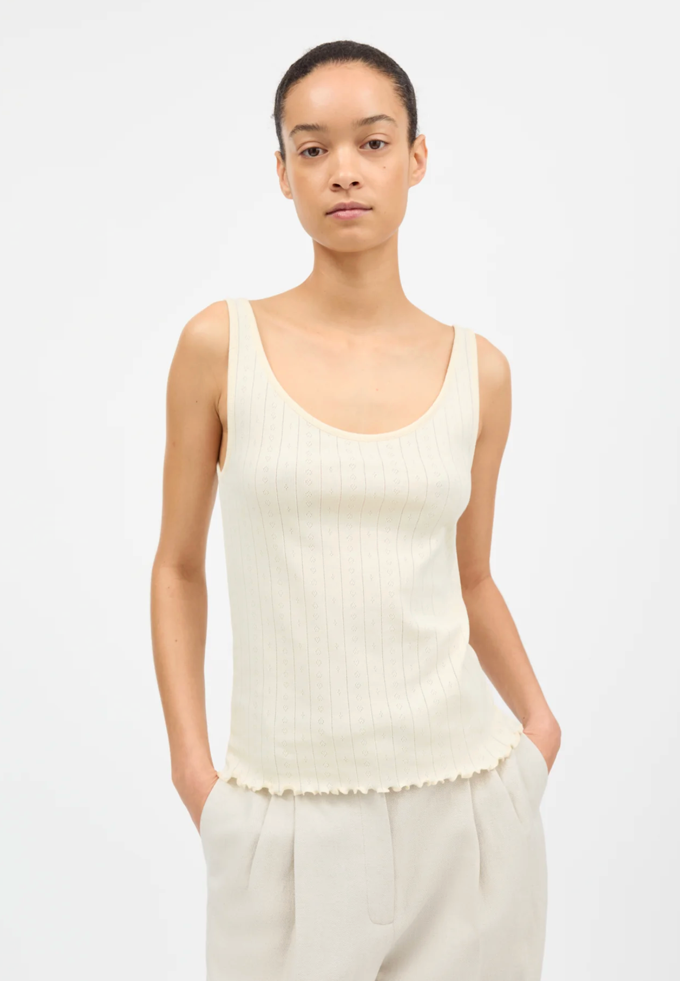 Singlet - Edie Low Back Top Butter