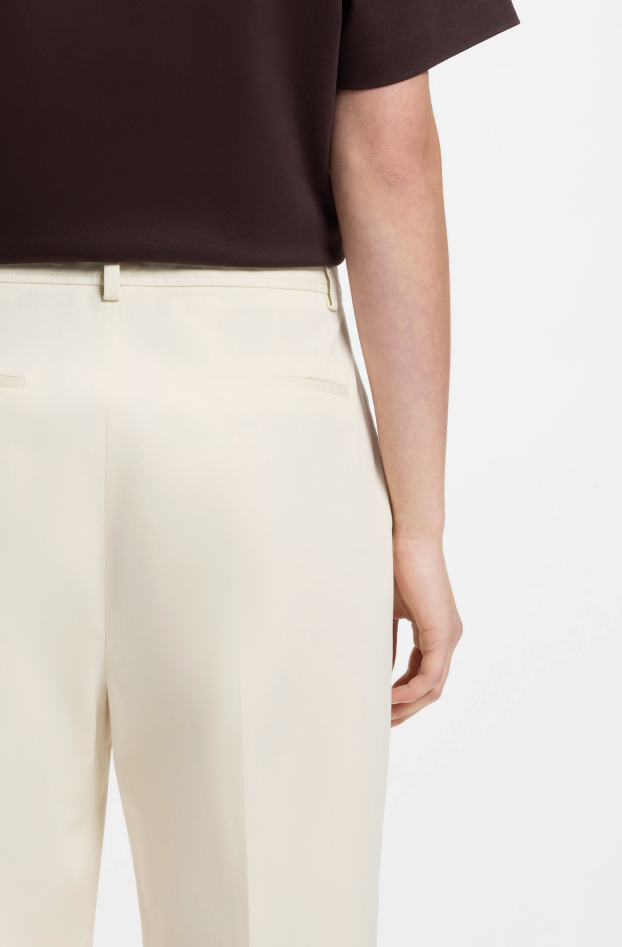 Bukse - Tapered-fit cropped trousers in stretch cotton