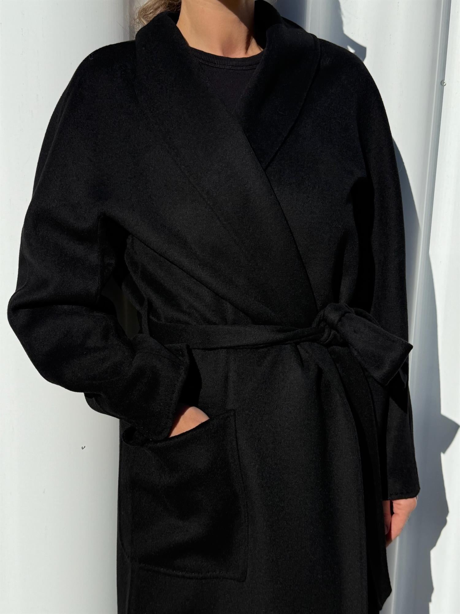Kåpe - Cappotto Coat Black