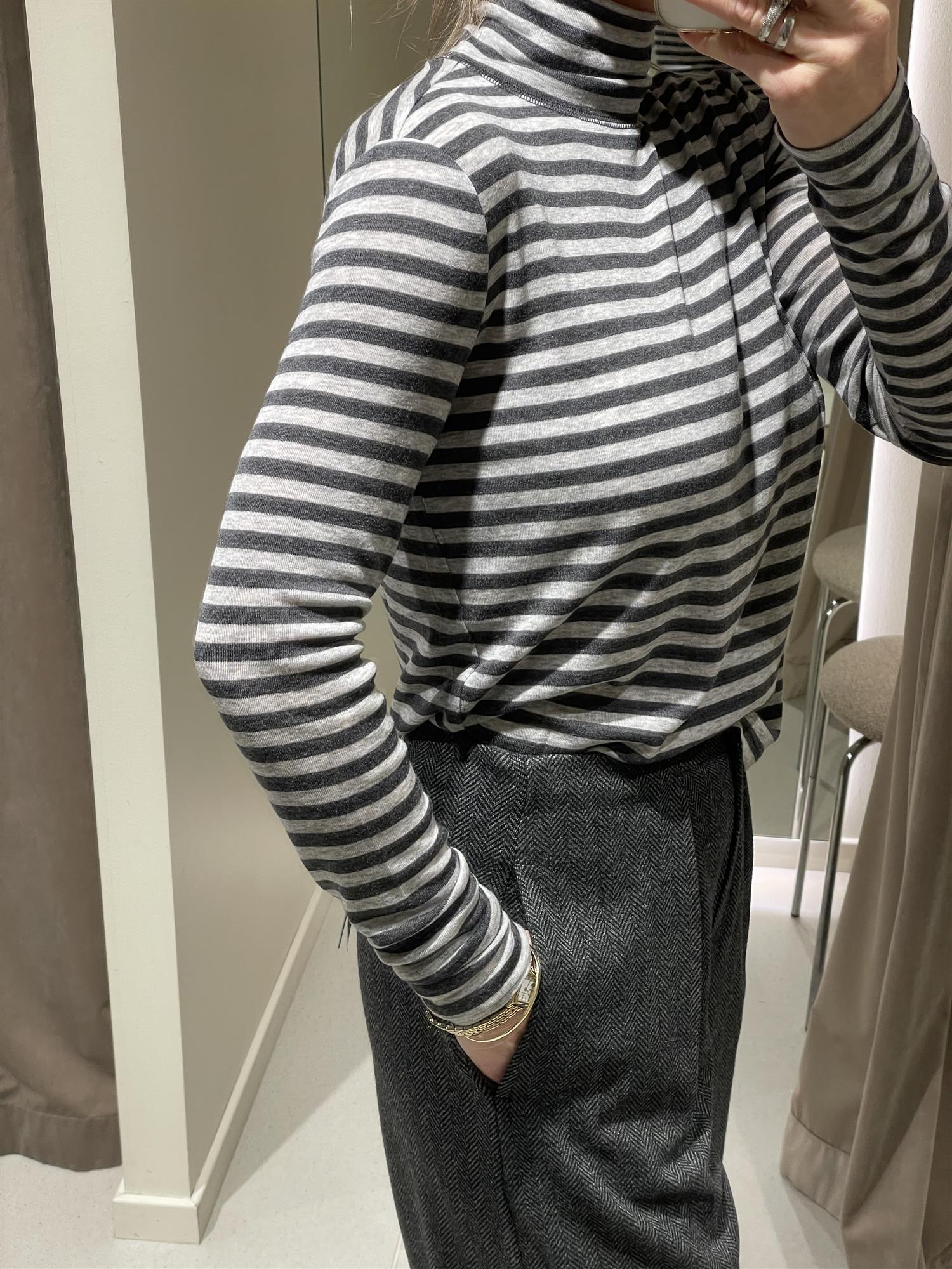 Genser - Blasy Knitted Longsleeve