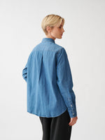 Skjorte - A-Shape Oversized Shirt Washed Mid Blue Denim