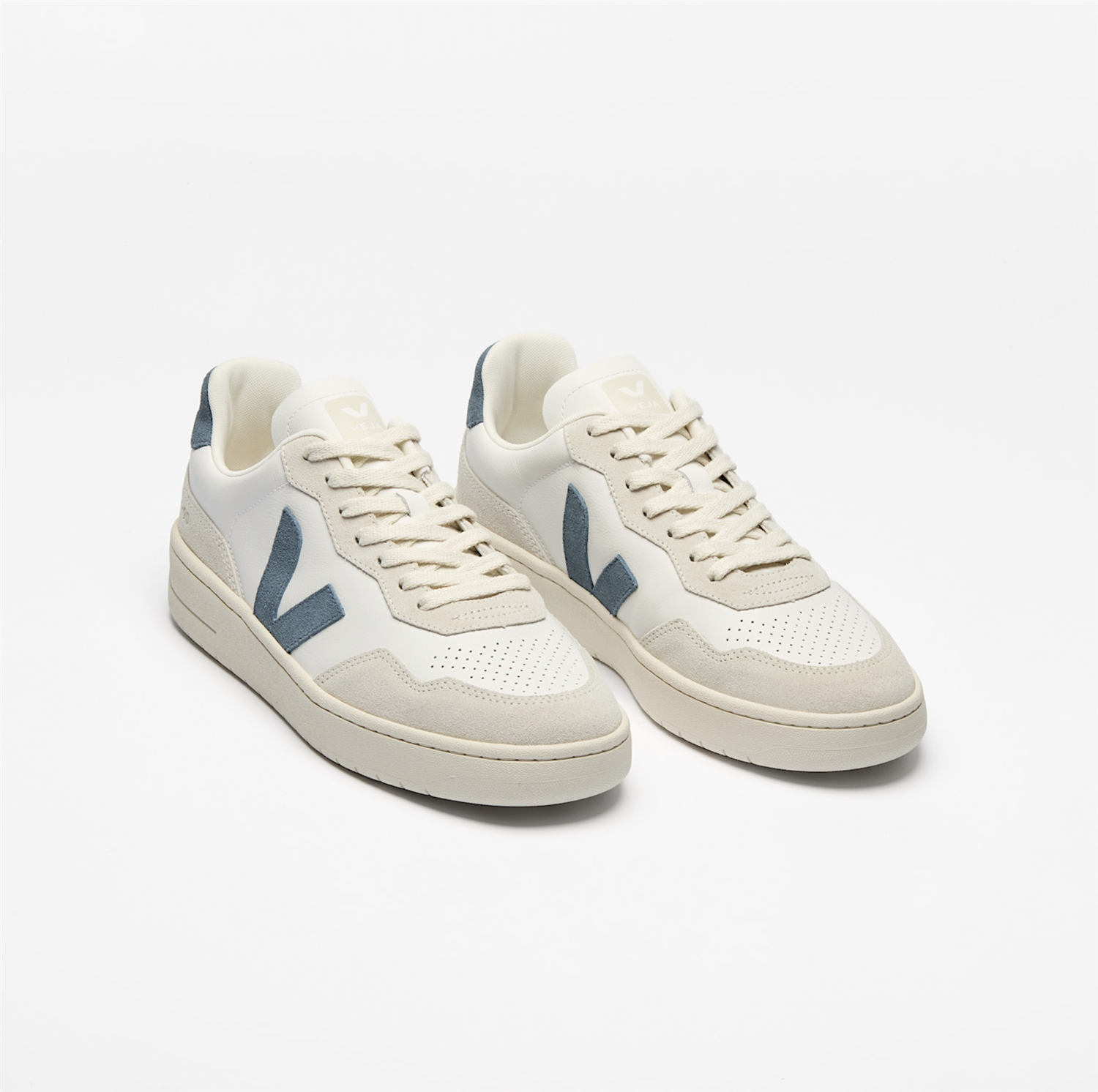 Sneakers - V-90 Extra White California M